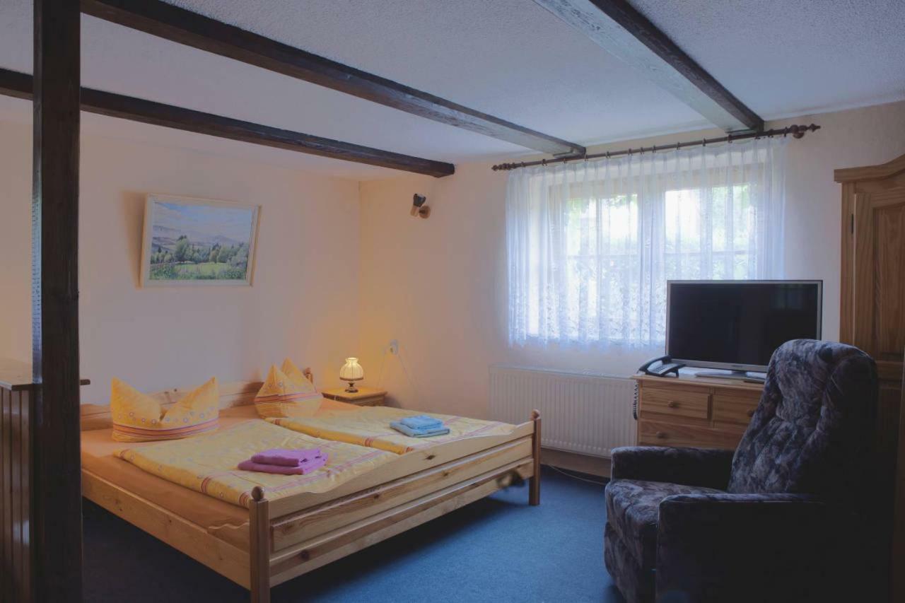 Ferienwohnung Kretzschmar เซบนิทซ์ ภายนอก รูปภาพ